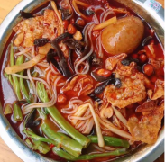 螺螄粉發(fā)現(xiàn)煙頭？食品安全記心中